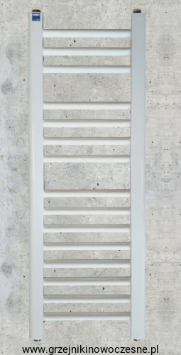 lucy biały.jpg