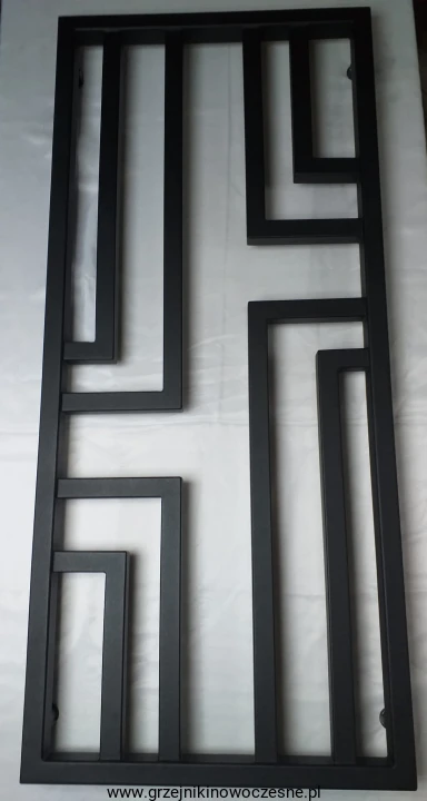 maze one czarny.jpg
